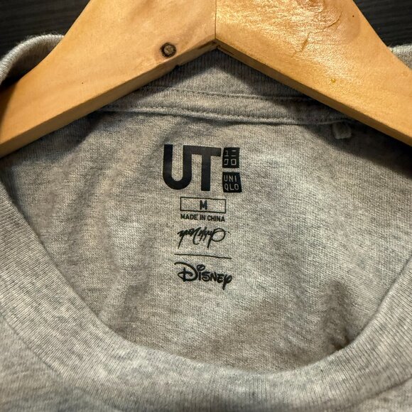 Uniqlo X Mickey Mouse silhouette - Unisex Medium - Picture 5 of 10